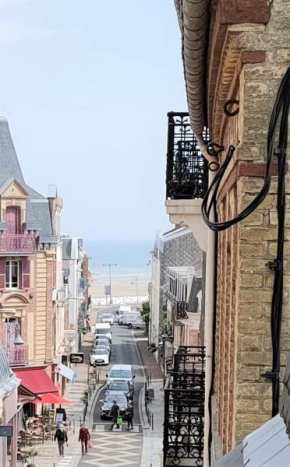 Charmant 2 Pces, Centre ville-250 m de la Plage